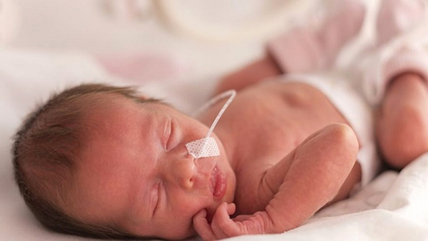 Trẻ em sinh non có nguy cơ rất cao bị suy hô hấp